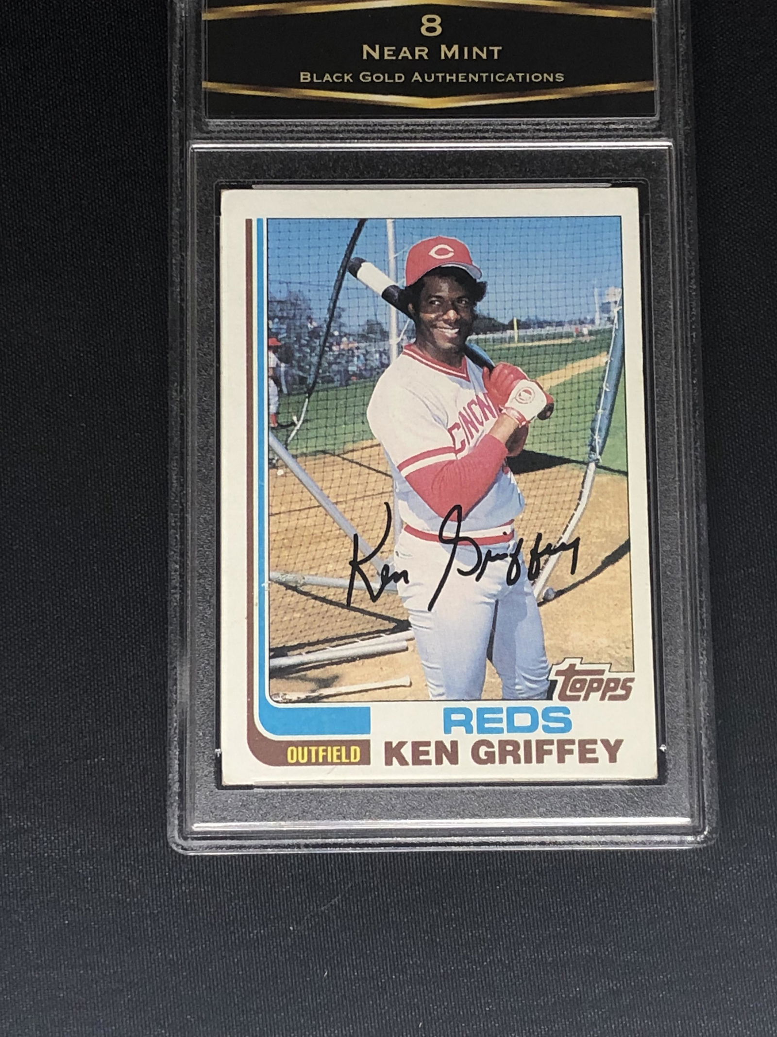 Ken Griffey BGA 8 Sports Card (1 of 1)