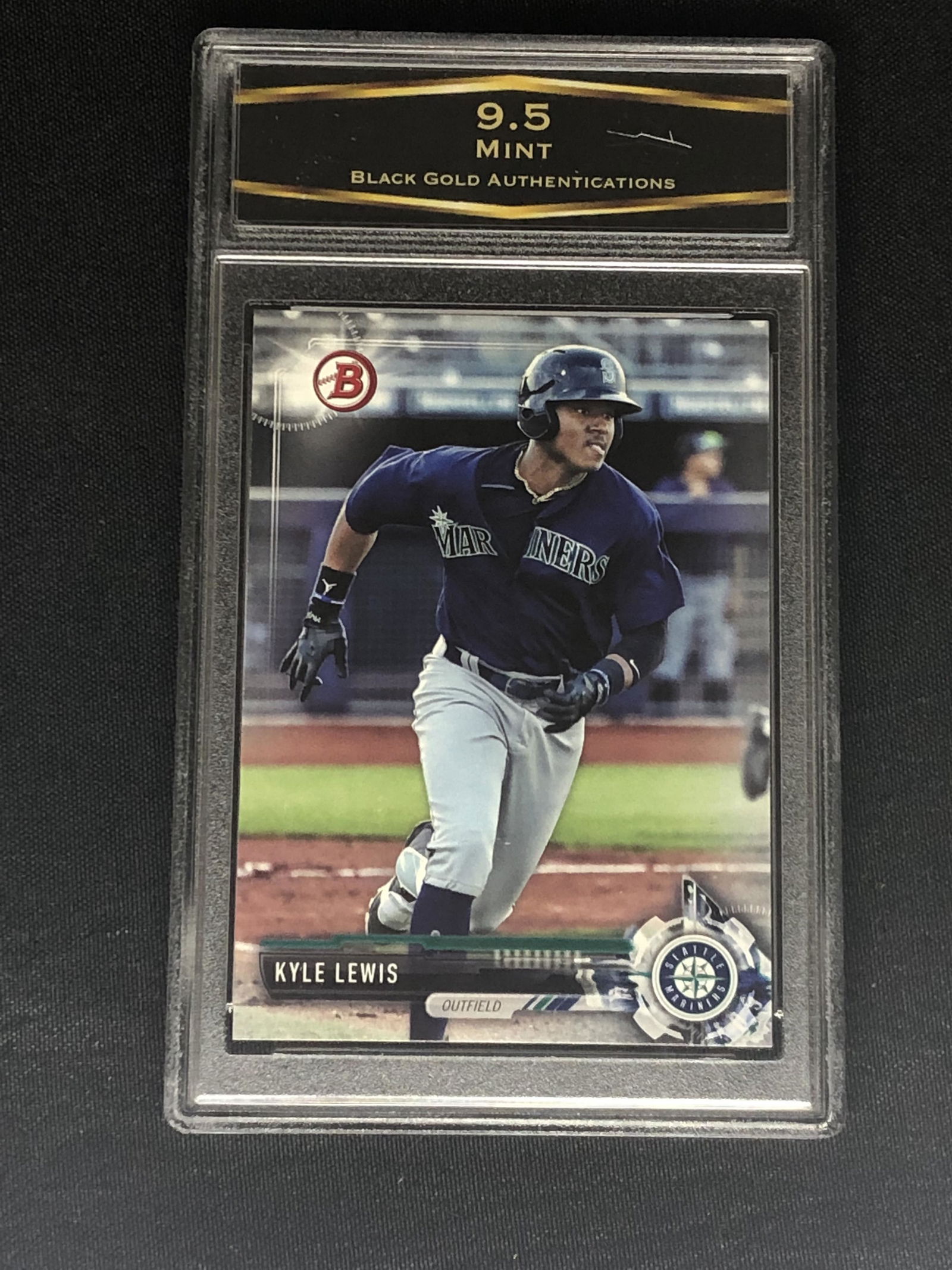 Kyle Lewis BGA 9.5 Sports Card (1 of 1)