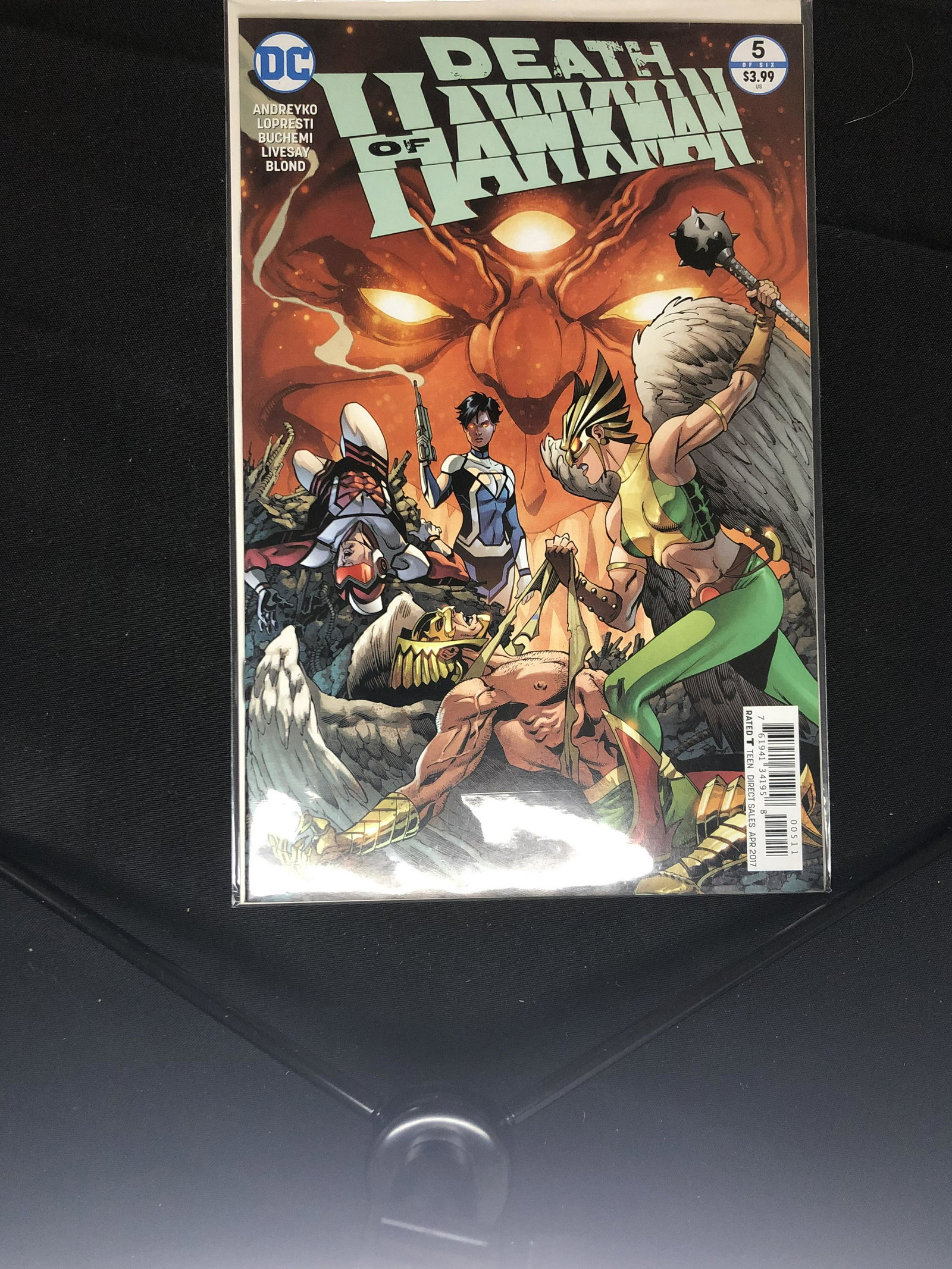 DC Death of Hawkman Comic Book (1 of 1)