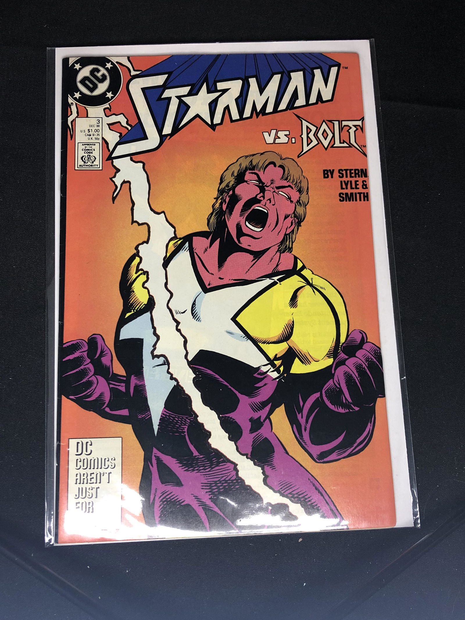 DC Starman Comic Book (1 of 1)