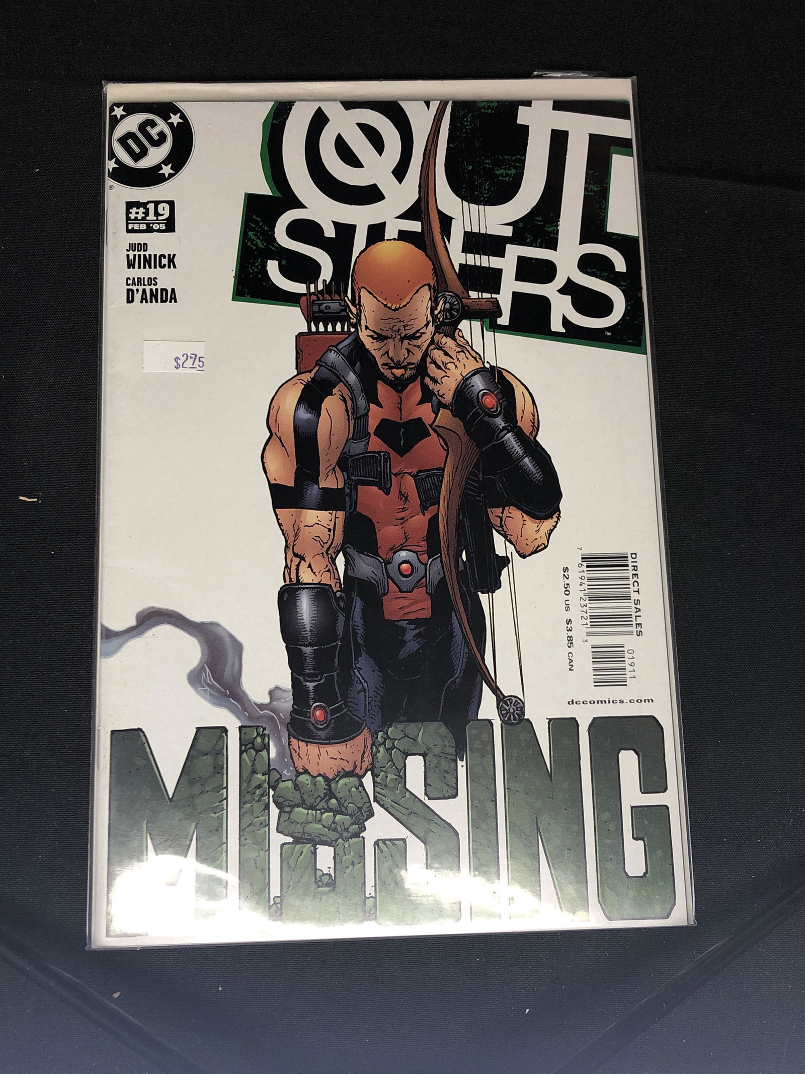 DC Outsiders Comic Book (1 of 1)