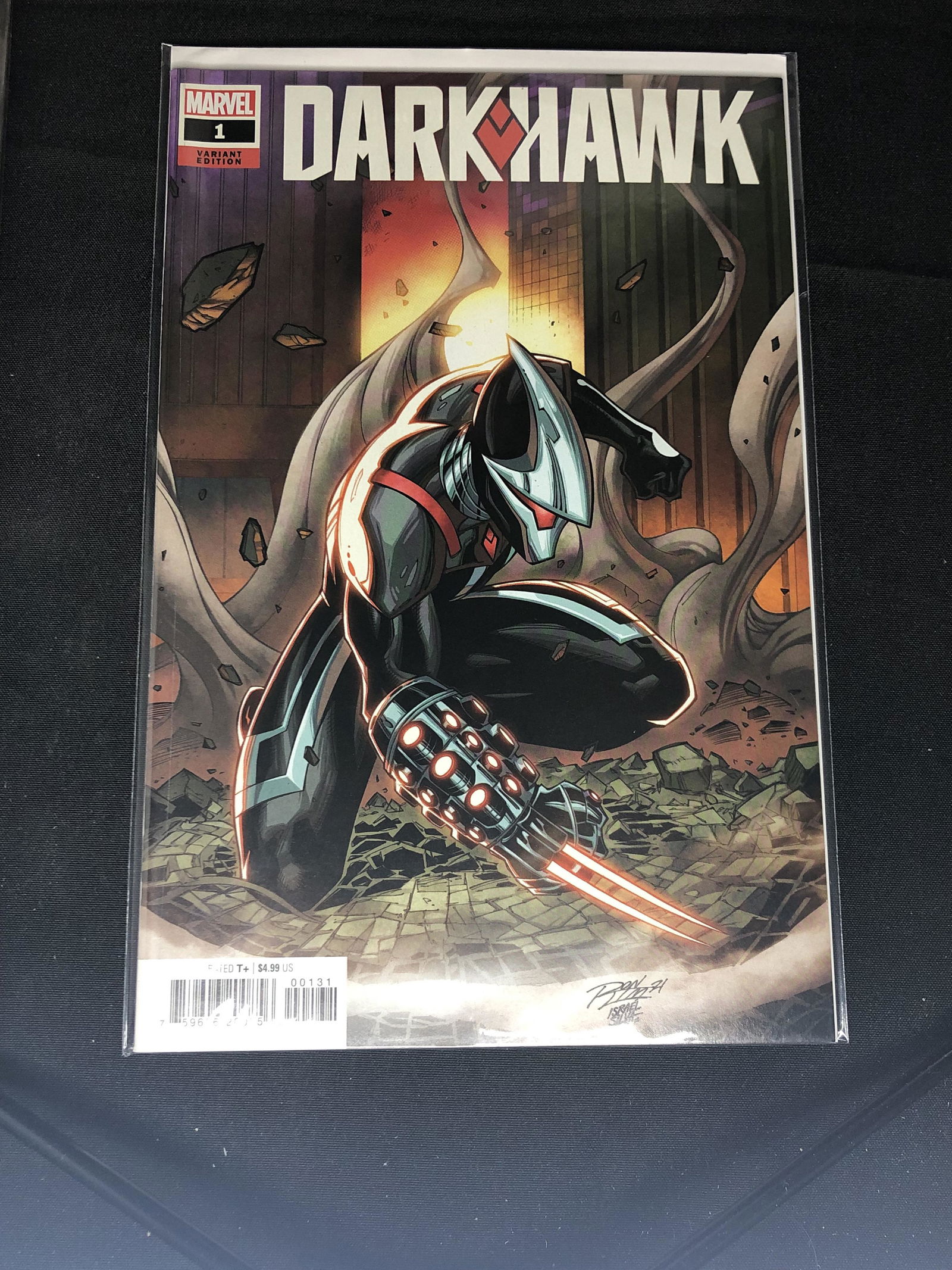 Marvel Dark Hawk Issue No. 1 Comic Book (1 of 1)