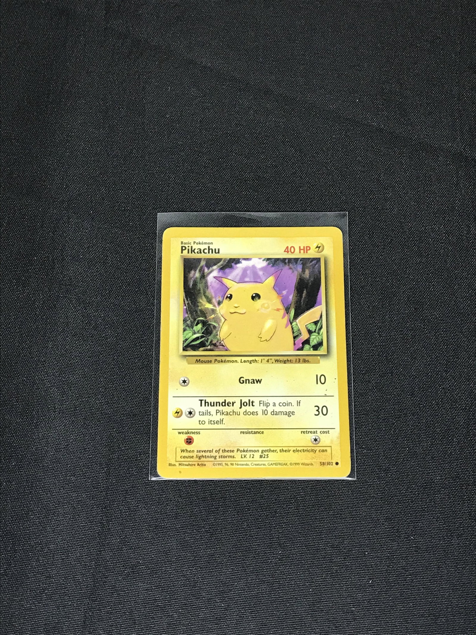 Base Set Pikachu single - MP (1 of 1)