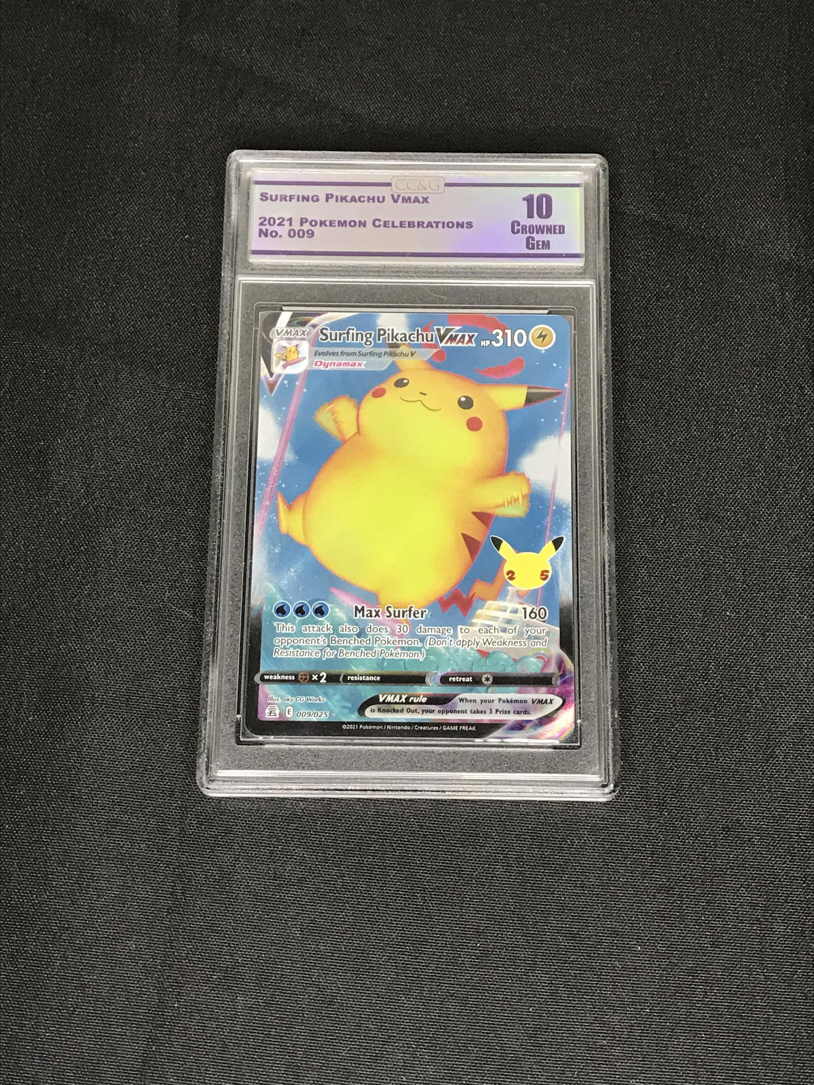 Surfing Pikachu Vmax Pokemon Celebrations CC&G 10 (1 of 1)