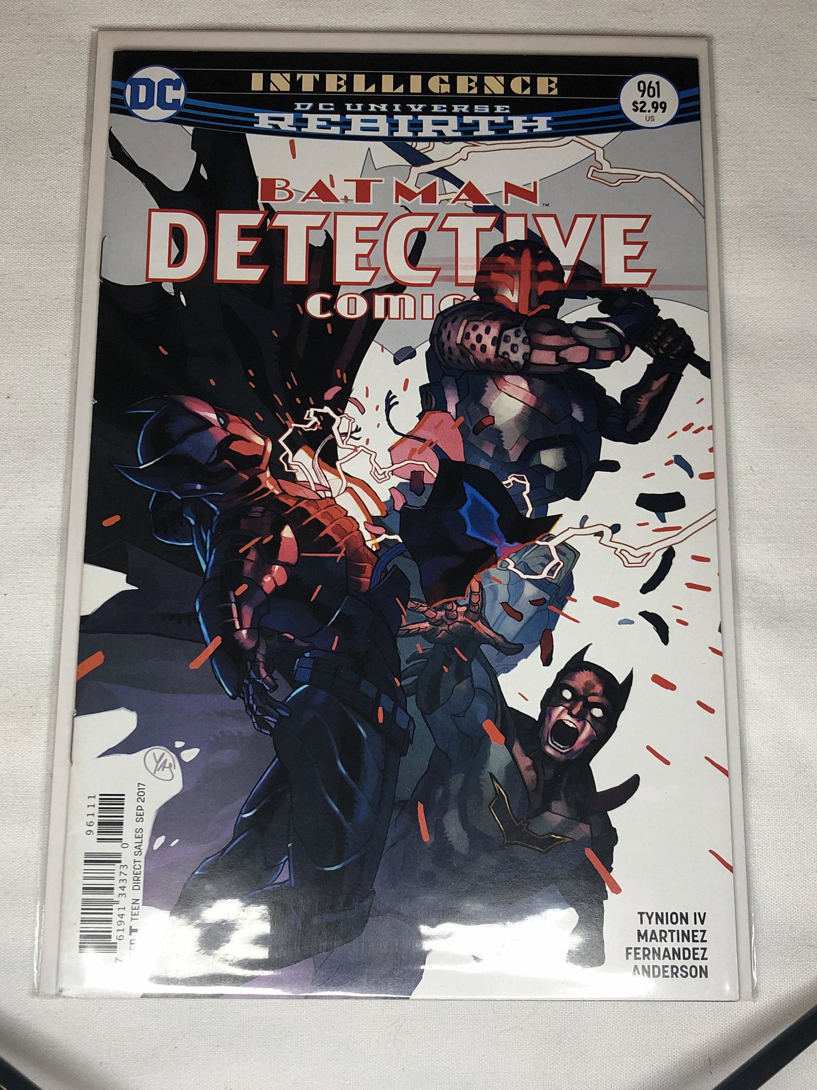 DC Batman Comic Book: DC Batman Comic Book