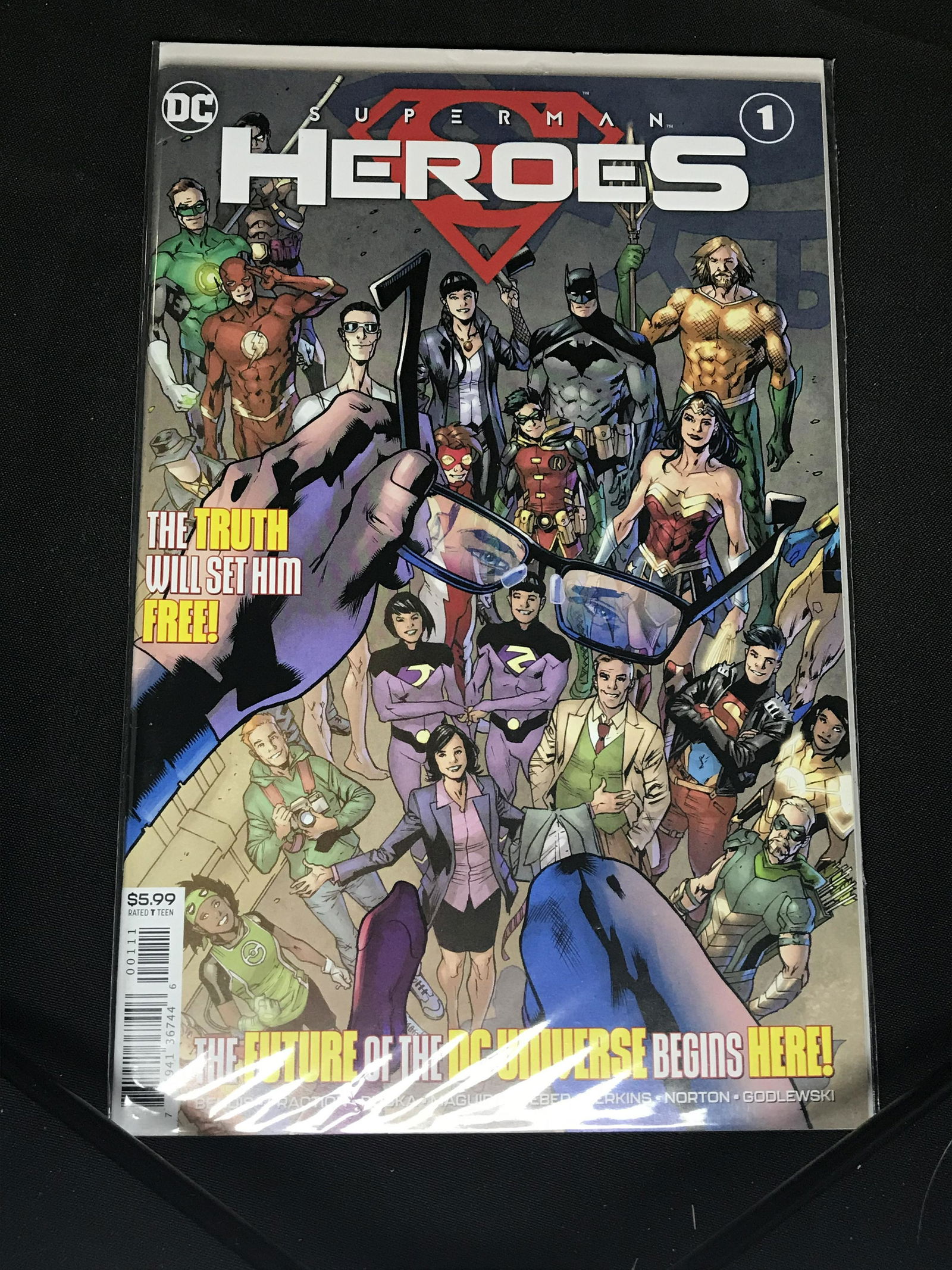 DC Superman Heroes #1 comic book (1 of 1)