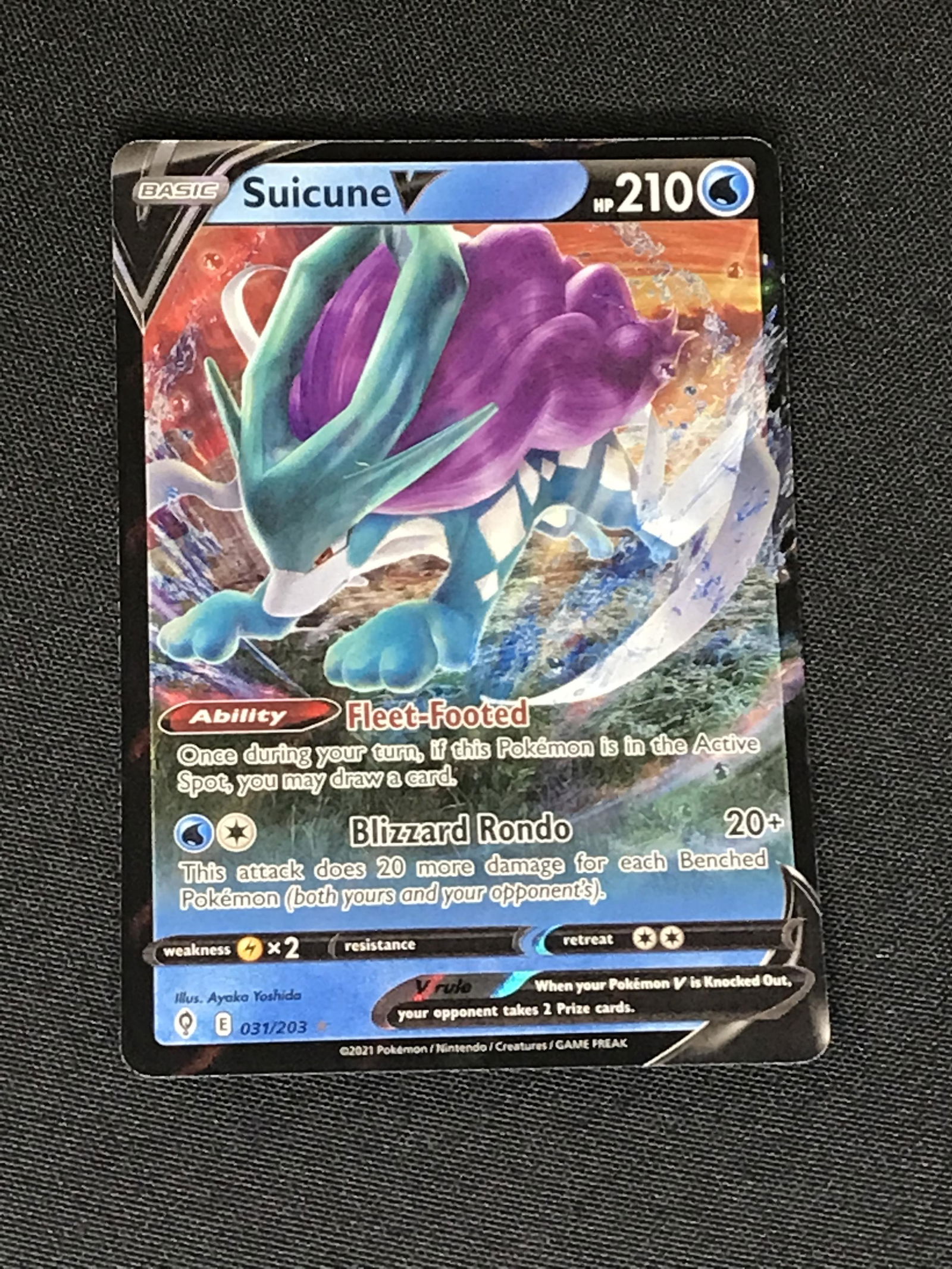 Suicune V Pokemon Card (1 of 1)