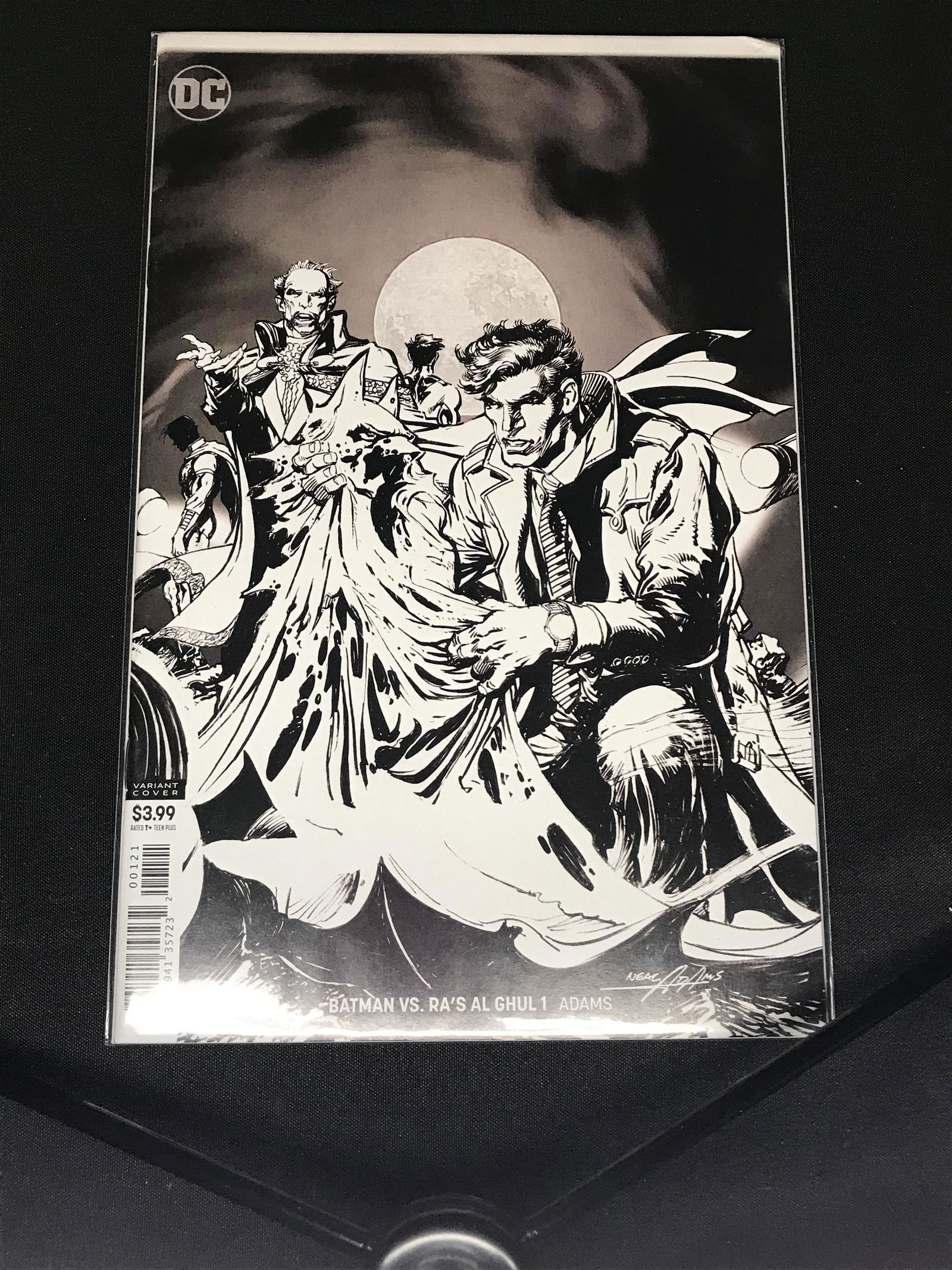 DC Batman vs Ra's AL Ghul variant cover comic (1 of 1)