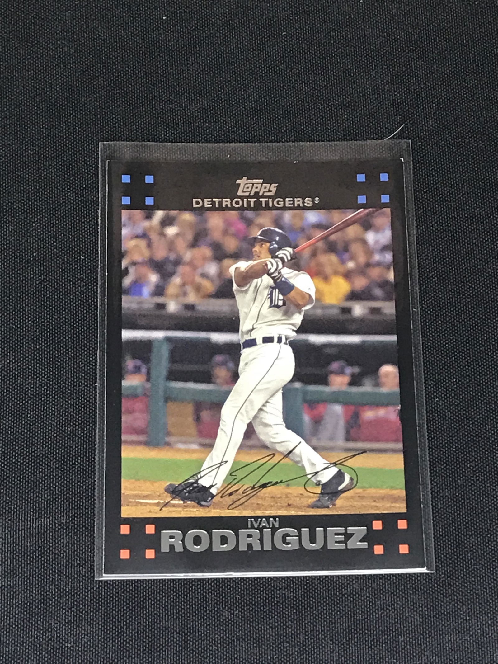 Ivan Rodriguez Topps trading card (1 of 1)