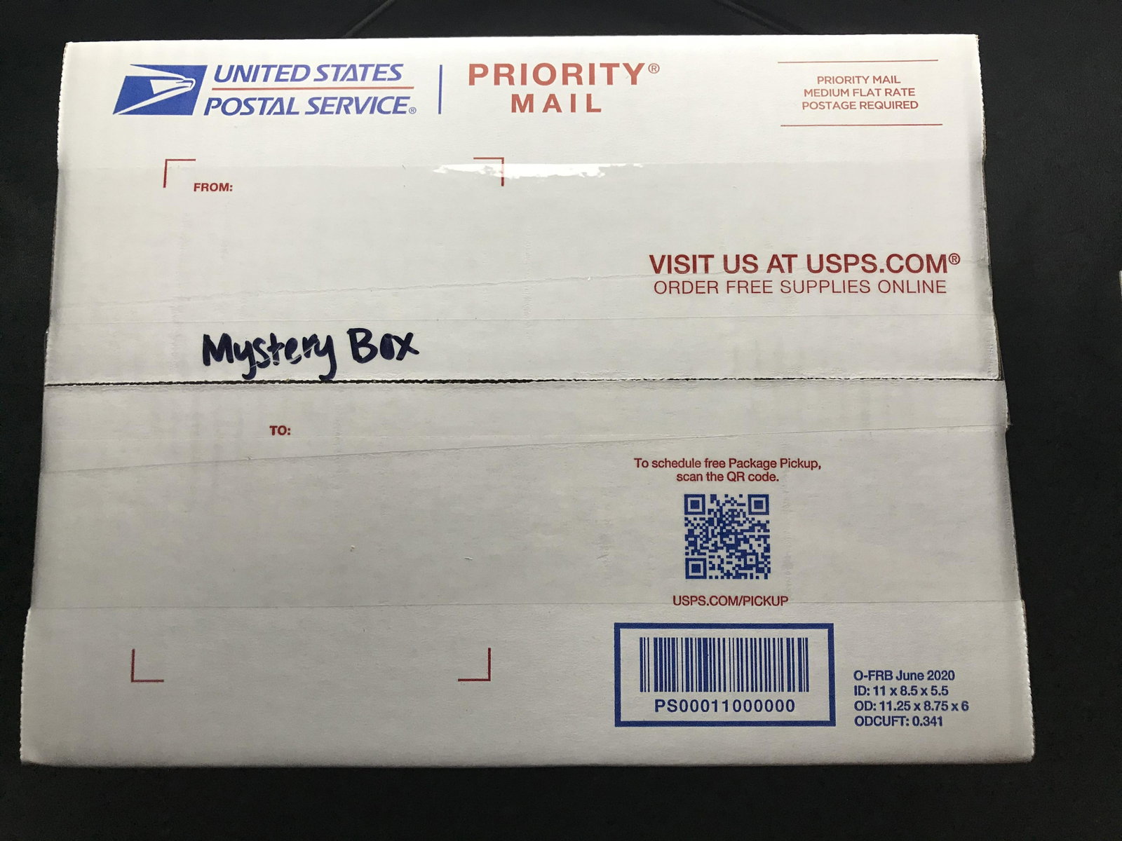 Medium Flat Rate Mystery Box - slabs, sports, Pokemon, Yugioh, and 20 comics: Medium Flat Rate Mystery Box - slabs, sports, Pokemon, Yugioh, and 20 comics