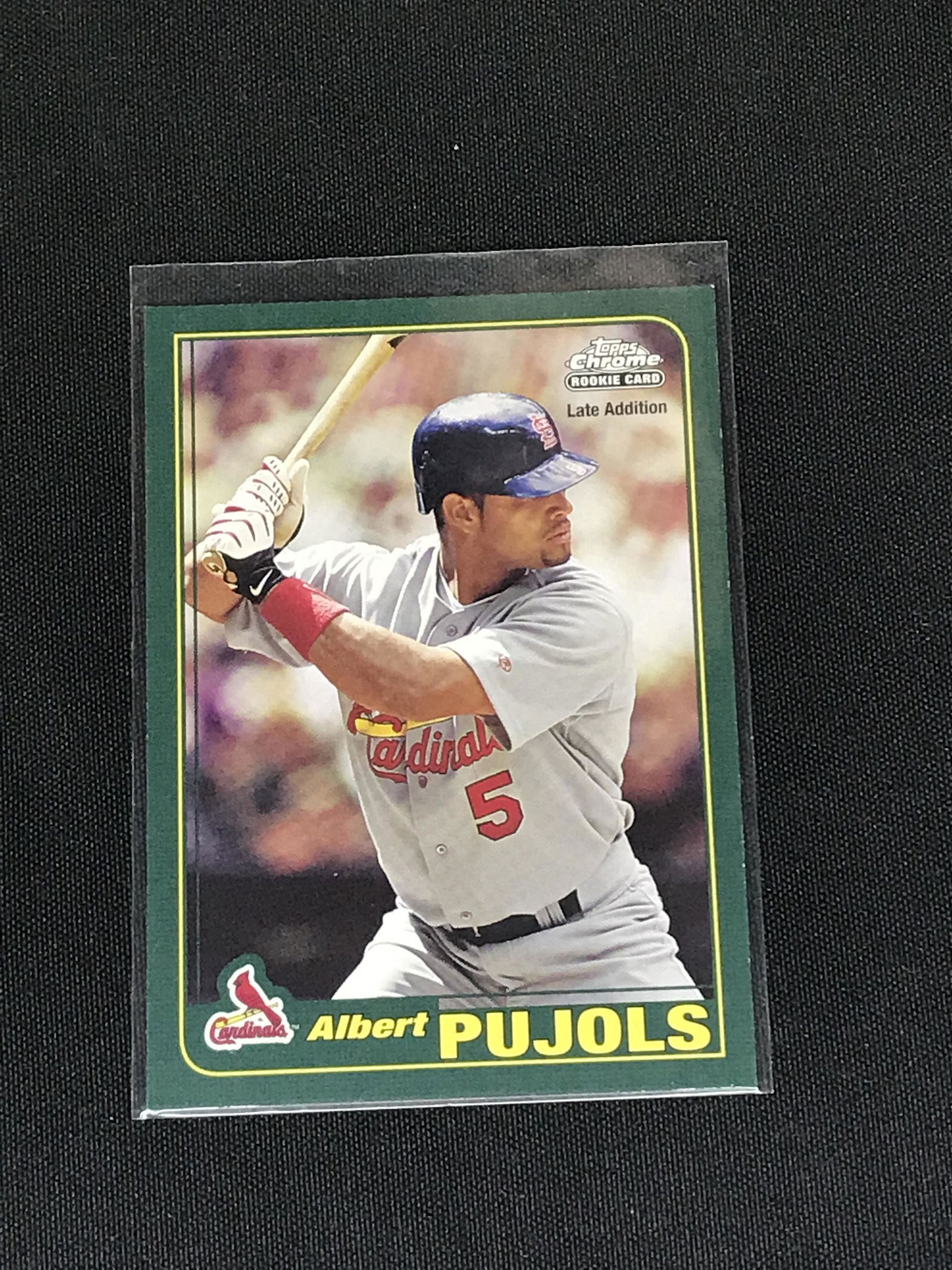 Albert Pujols Topps Chrome Rookie Card trading card (1 of 1)