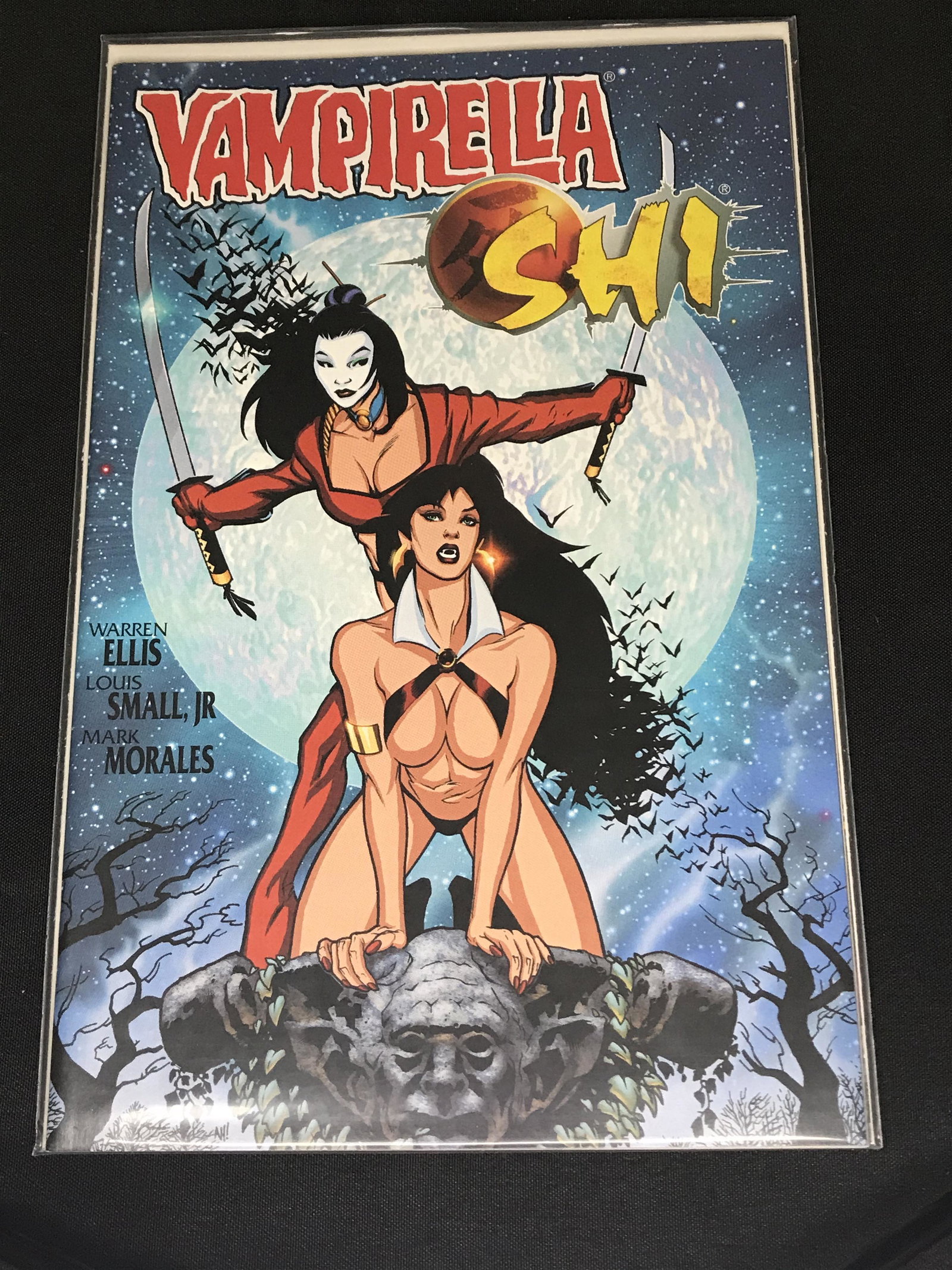 Crusade SHI and Vampirella comic book (1 of 1)