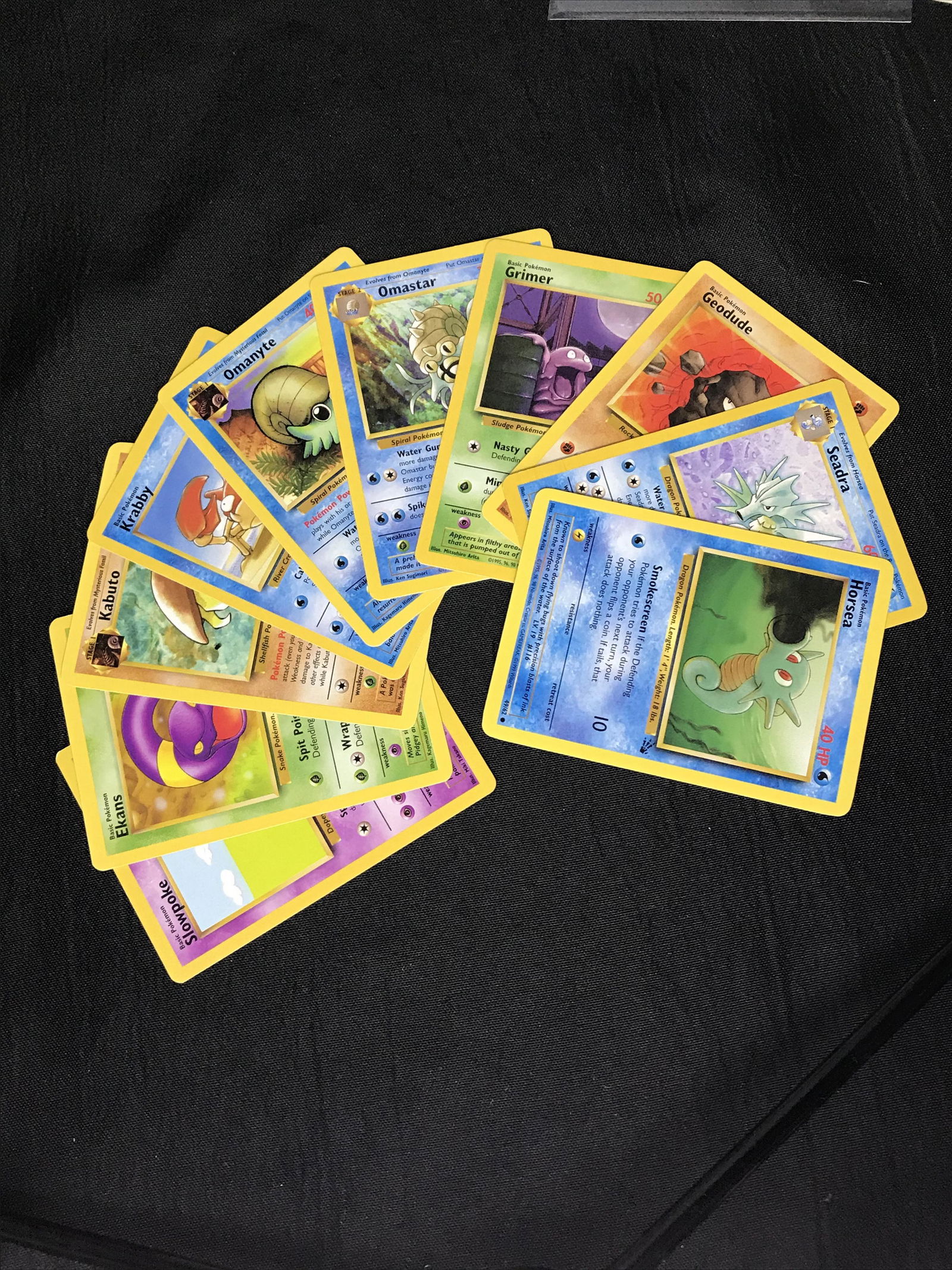 Lot of 10 Fossil vintage Pokemon cards - moderately played: Lot of 10 Fossil vintage Pokemon cards - moderately played