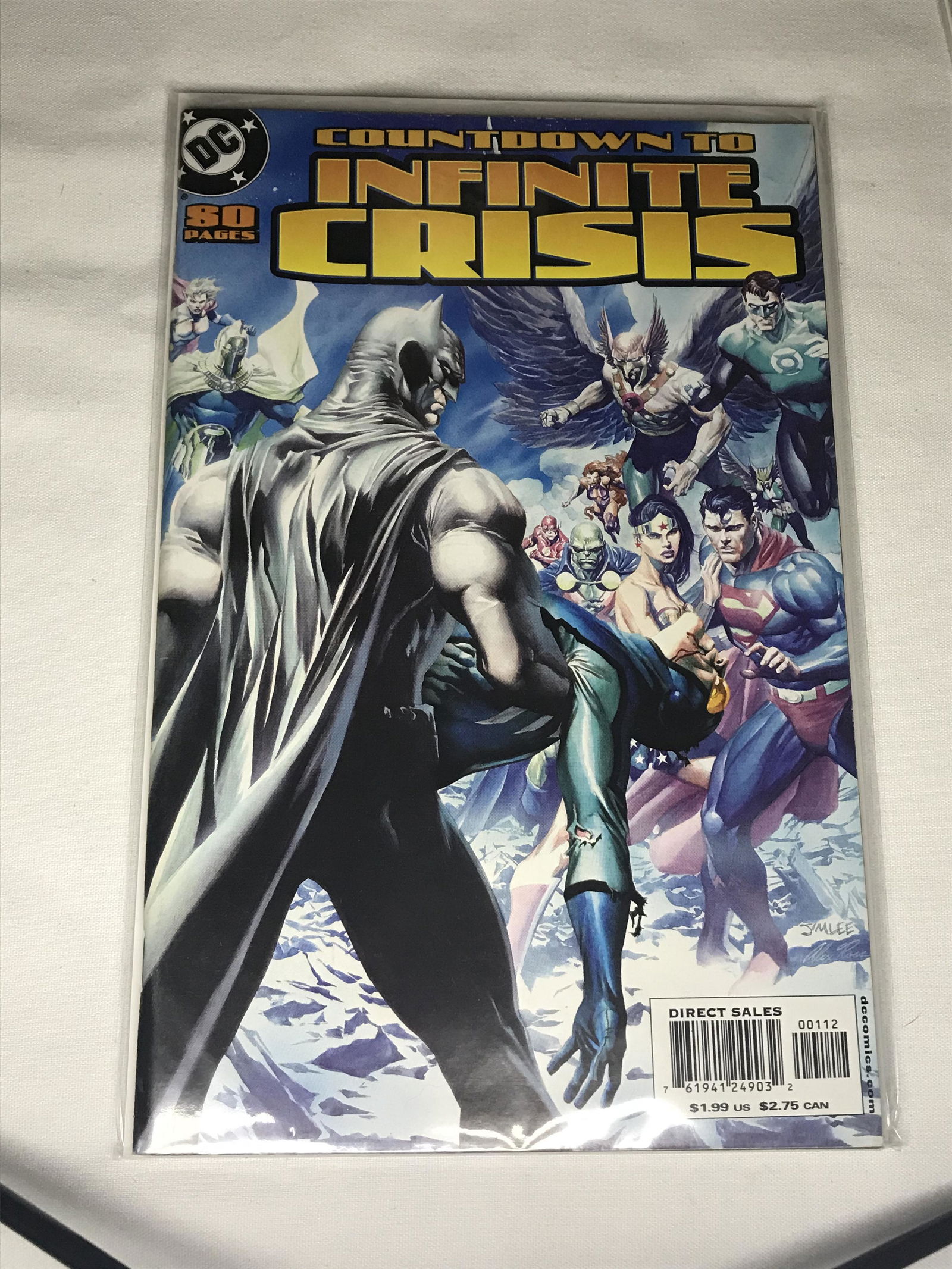 DC Infinite Crisis comic book (1 of 1)