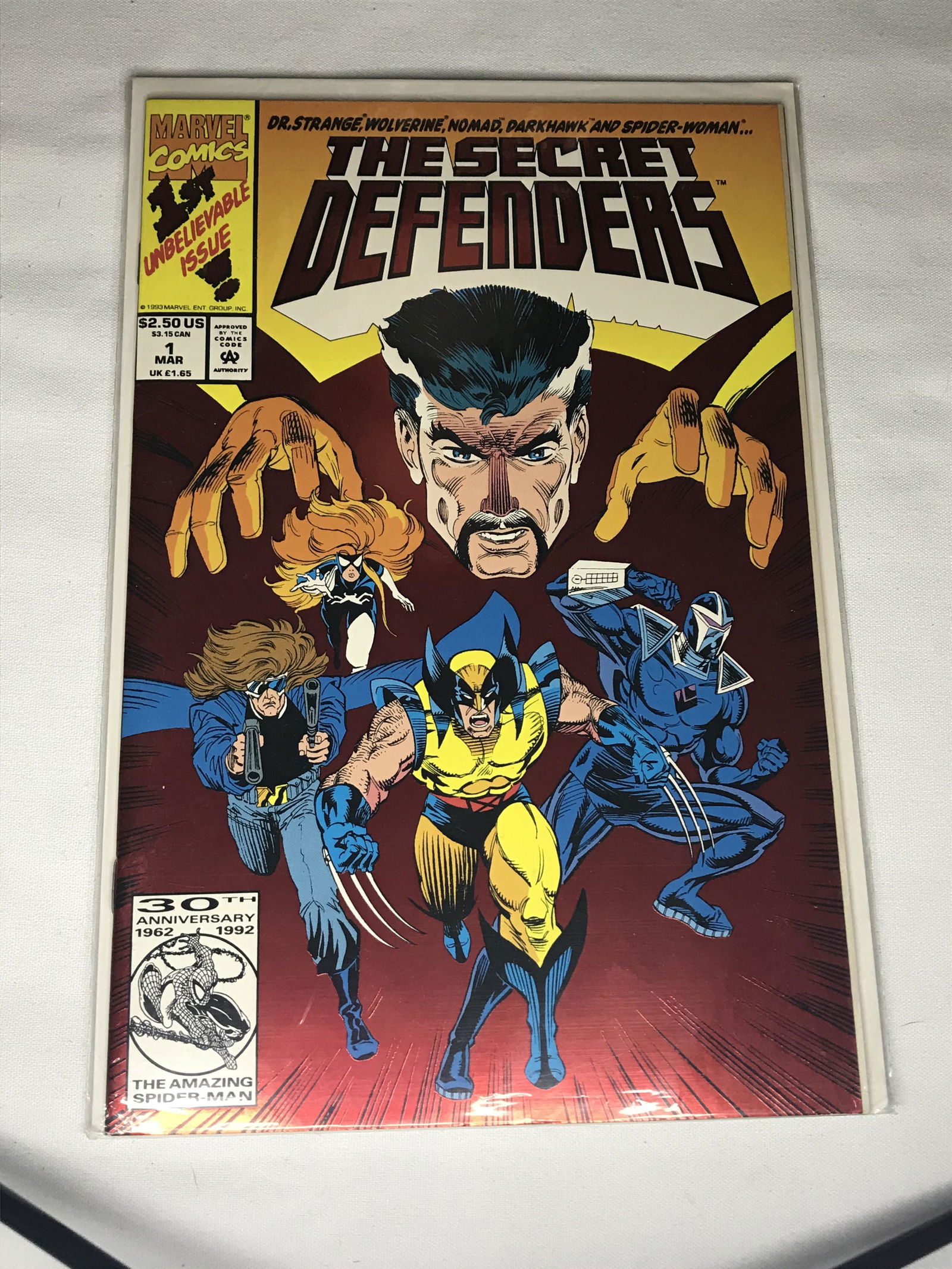 Marvel The Secret Defenders comic book (1 of 1)