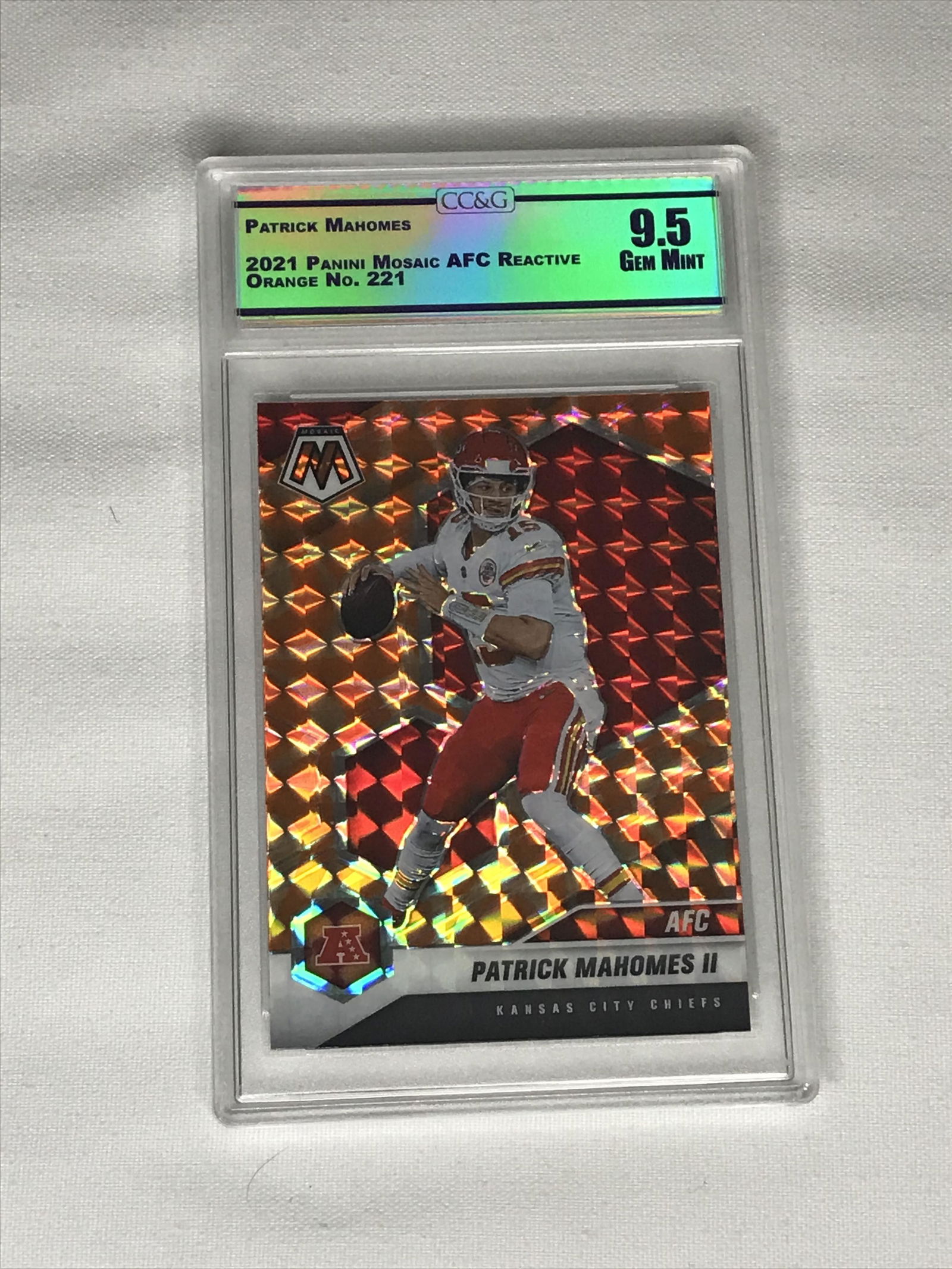 Patrick Mahomes Panini Mosaic AFC Reactive Orange CC&G 9.5 (1 of 1)