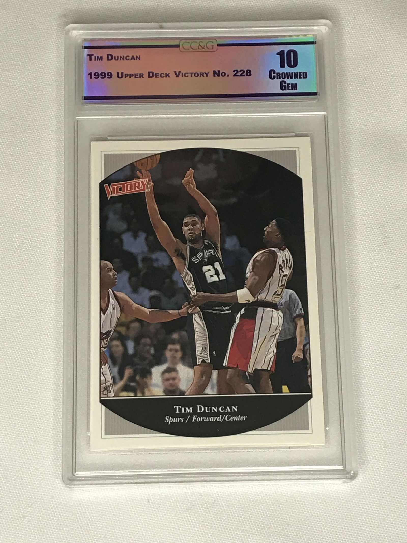 Tim Duncan Upper Deck Victory CC&G 10 (1 of 1)