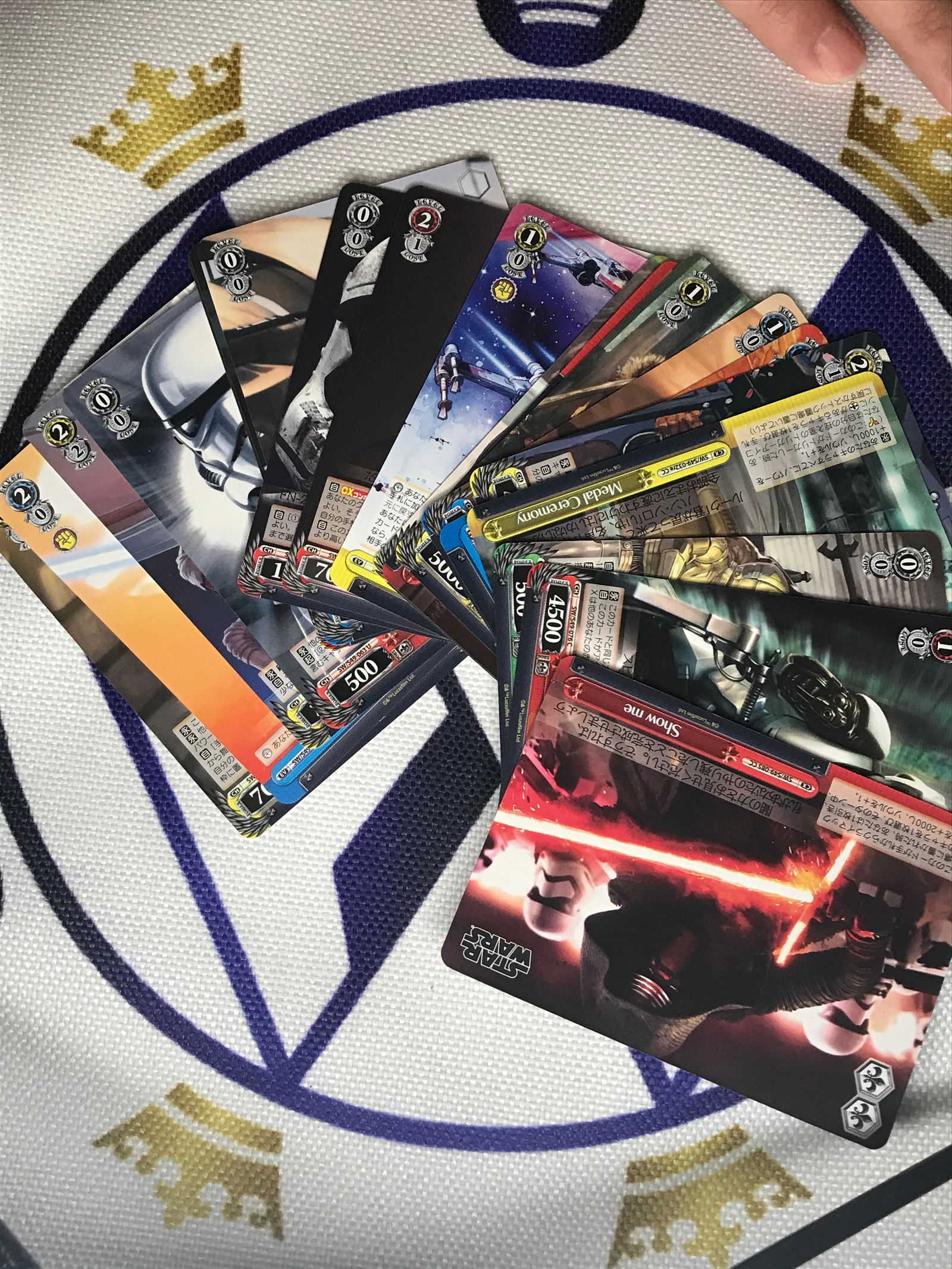 Lot of Star Wars cards (1 of 1)