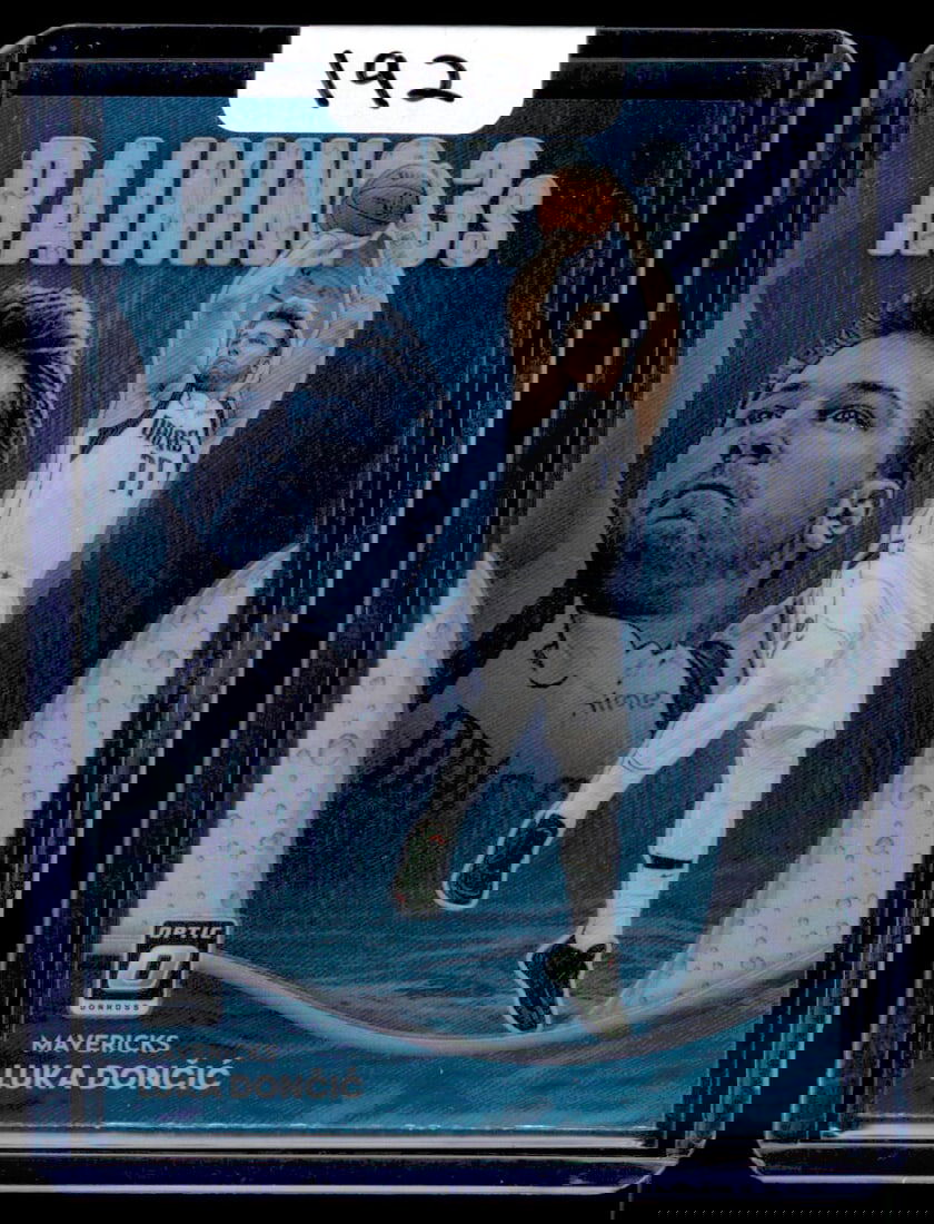 2022-23 Luka Doncic Panini Prizm Raining 3s/Silver Prizm (1 of 1)