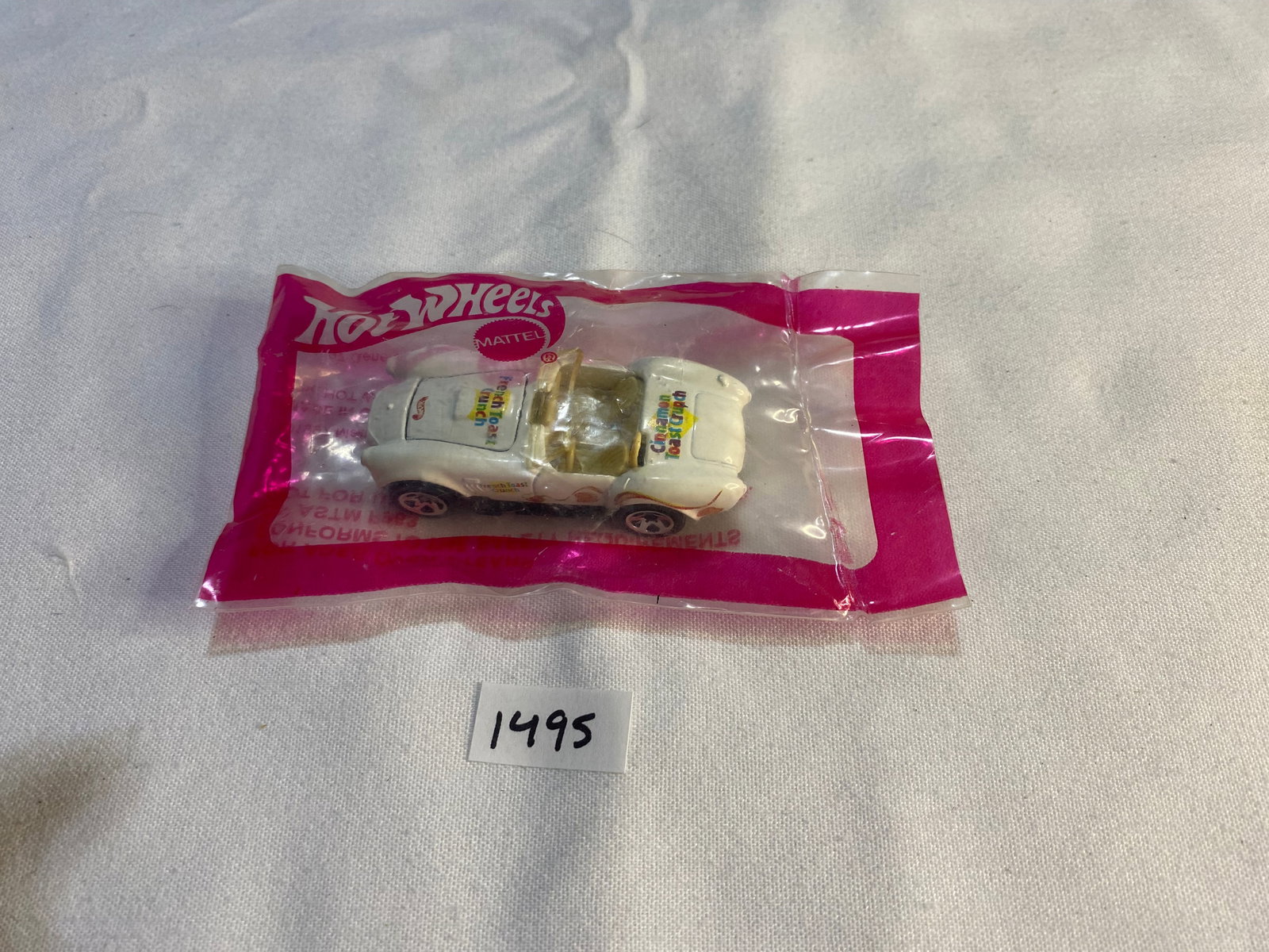 1997 General Mills Hot Wheels Cinnamon Toast Crunch/French Toast Crunch Car (1 of 1)