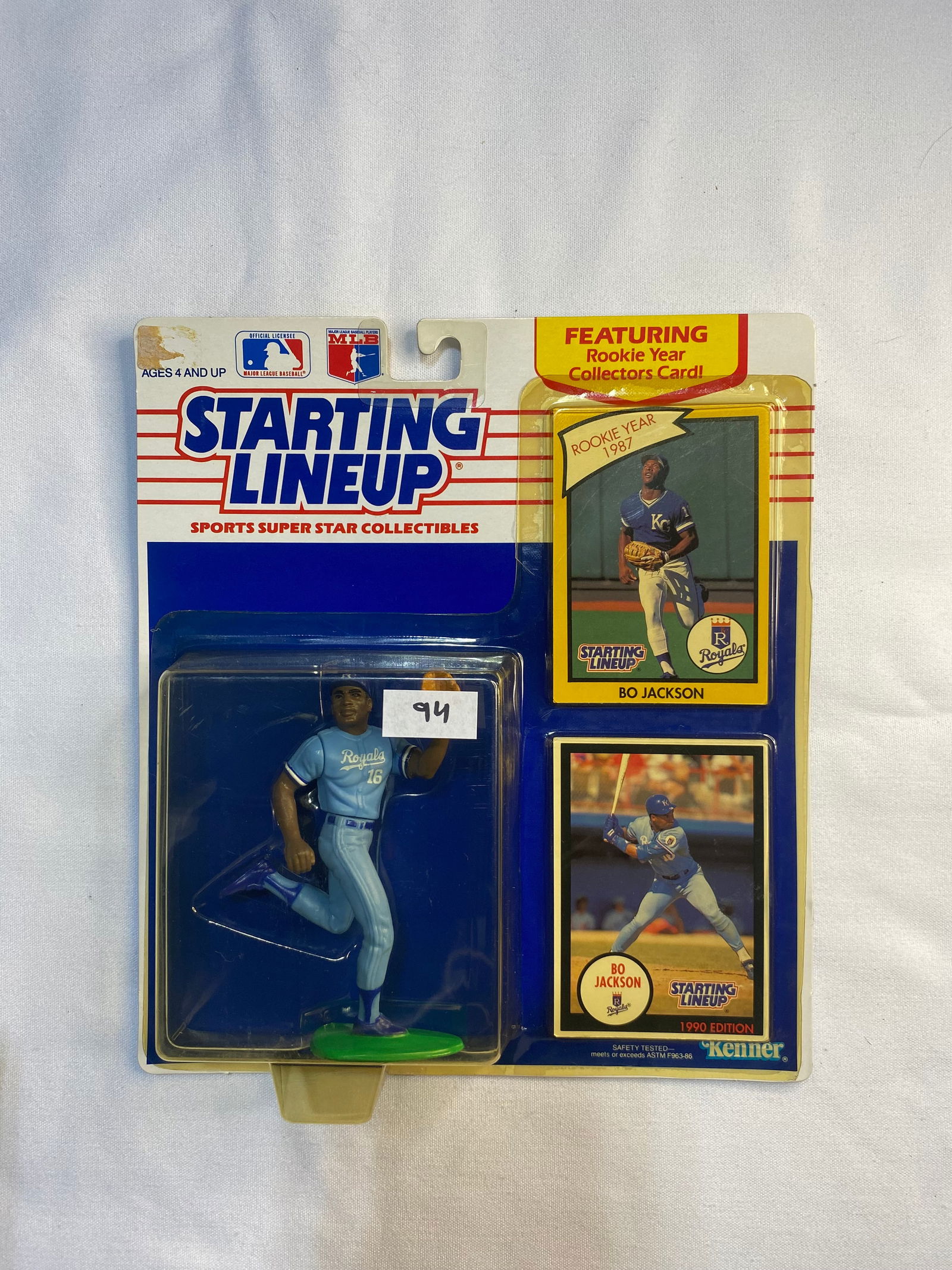1990 Starting Lineup Bo Jackson - Includes Rookie Year Collector's Card!: 1990 Starting Lineup Bo Jackson - Includes Rookie Year Collector's Card!