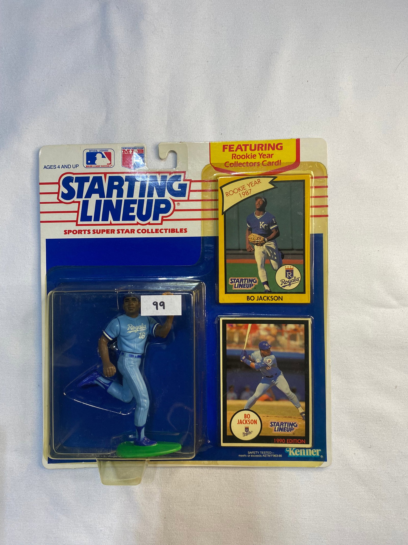 1990 Starting Lineup Bo Jackson - Includes Rookie Year Collector's Card!: 1990 Starting Lineup Bo Jackson - Includes Rookie Year Collector's Card!