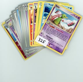 Lot of 24 Pokemon Trading Cards