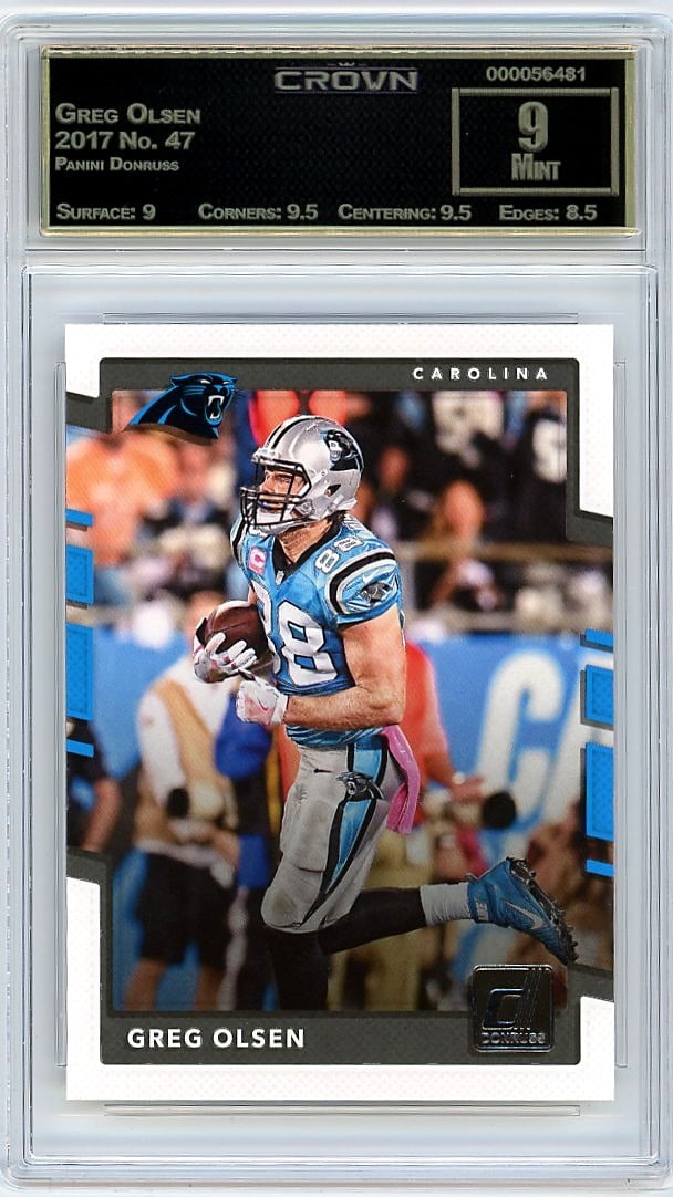 2017 Tyreek Hill Panini Donruss #190 Crown 9.5: This is a 2017 Tyreek Hill card from the Panini Donruss set, card number 190. It represents a key rookie-era release of one of the NFL's most dynamic playmakers, capturing Hill during his early profes