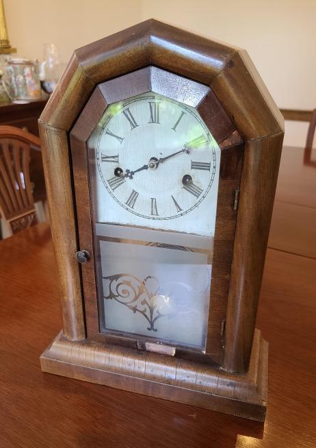 Antique American Shelf Clock (1 of 5)