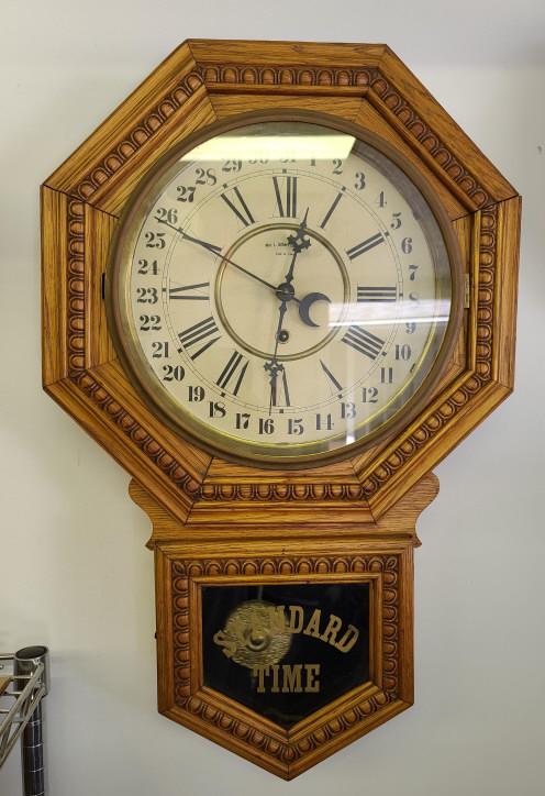 Antique Gilbert Clock Co. School House Regulator (1 of 7)