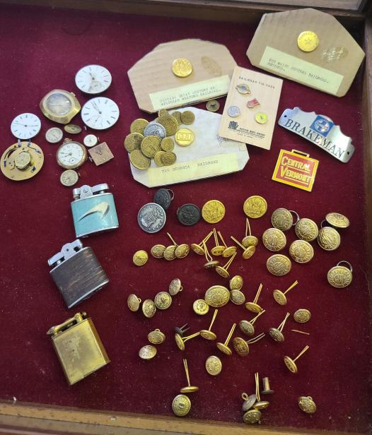 Antique Pins, Buttons & More (1 of 8)