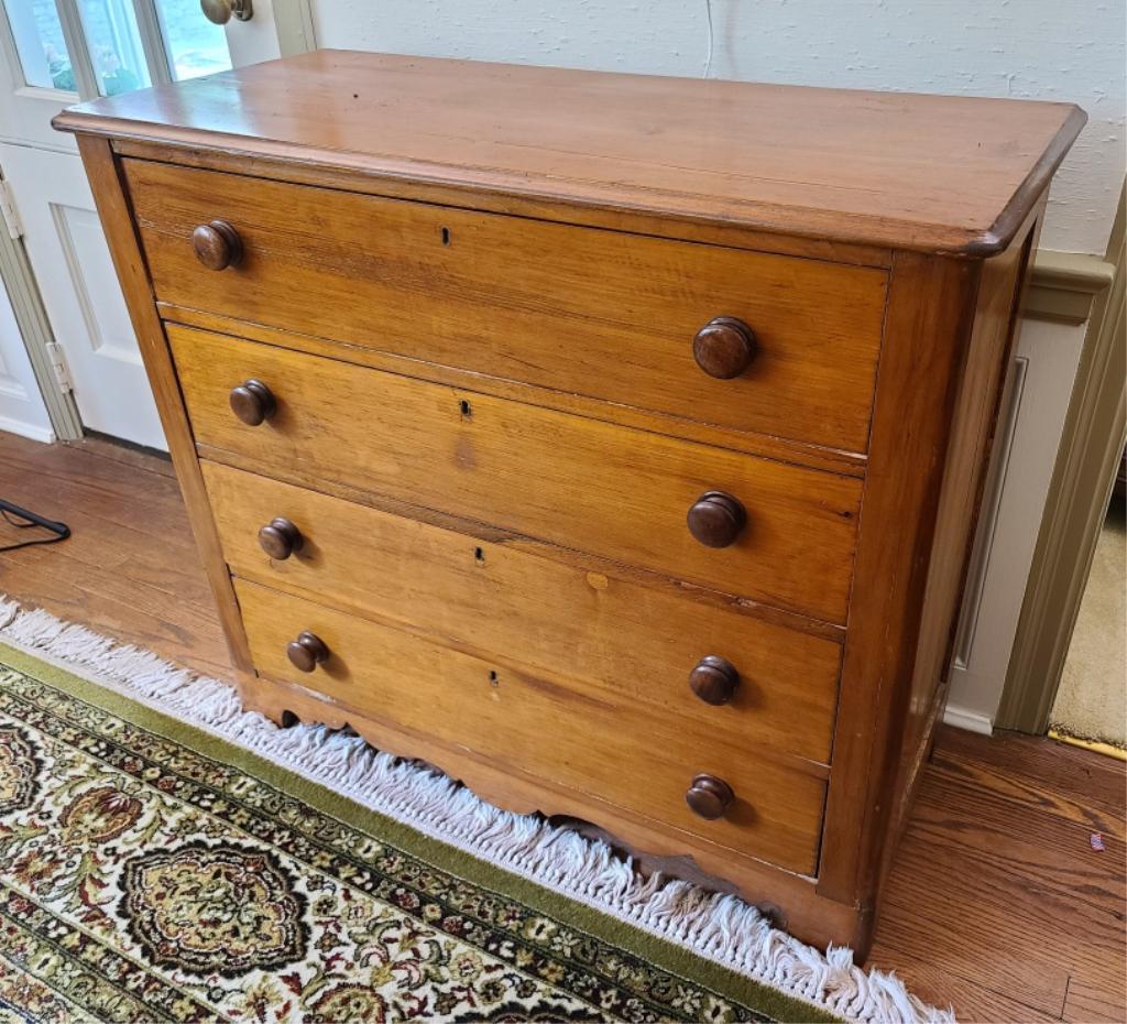Early Pine 4 Drawer Dresser (1 of 6)