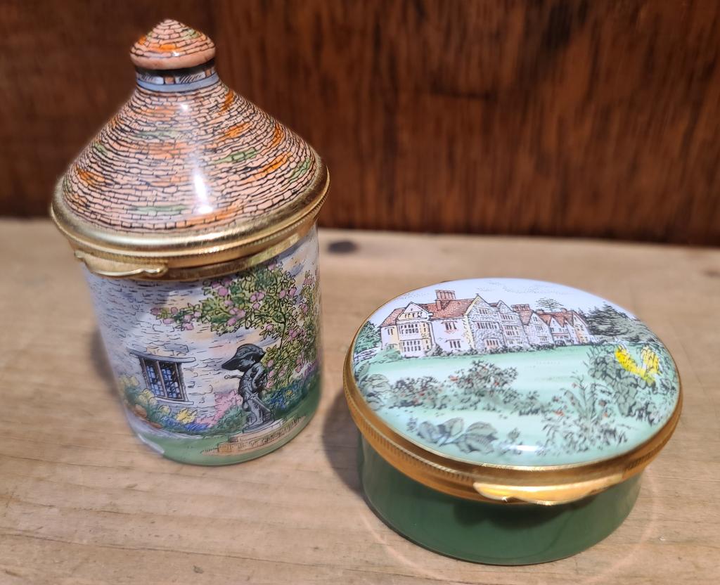 Pair of Small Enamelware Trinket Boxes: Description: This lot includes a pair of small enamel boxes. The smaller box is made by Crummles & Co, and the larger box is made by Staffordshire enamels. Condition: Surface ware associated with age 