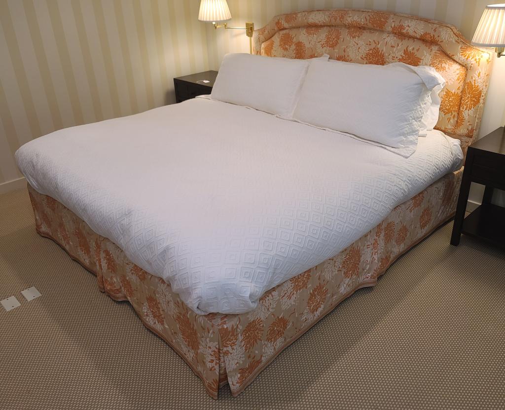 Upholstered King Size Bed (1 of 5)