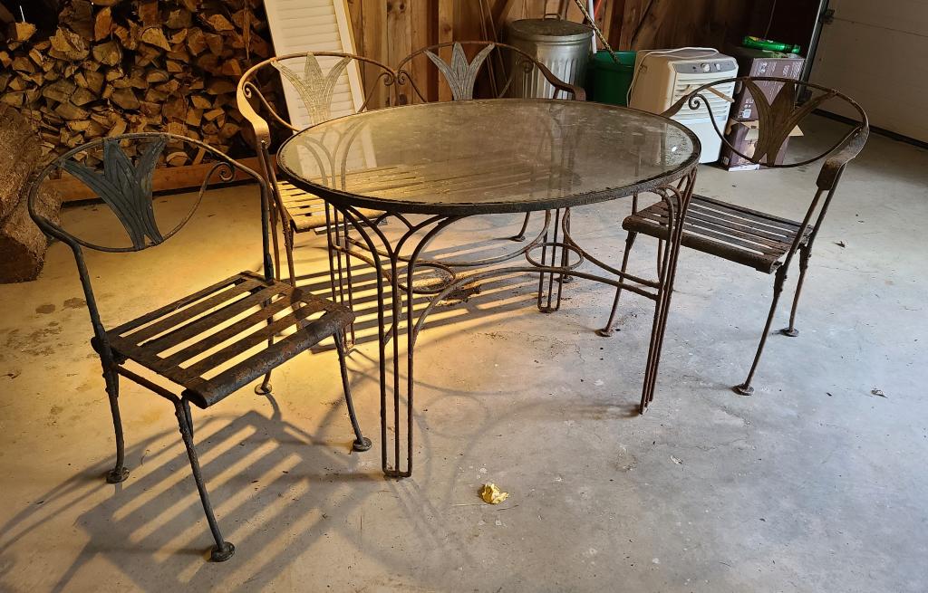 Antique Iron Outdoor Bistro Set (1 of 4)
