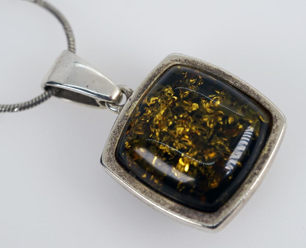 Sterling Silver & Amber Necklace (1 of 4)