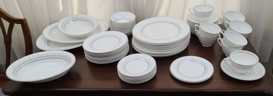 66pc Royal Doulton "Tiara" Porcelain China Set: Description: This lot includes a set of China by Royal Doulton in there "Tiara" Pattern. There is a total of 66 pieces included in this lot. Condition: Very light surface ware associated with age and