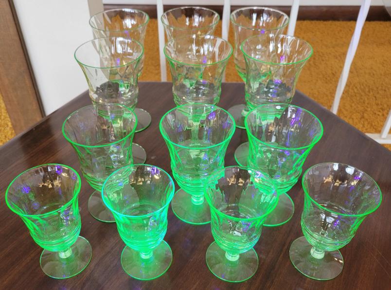 13 pc - Depression Era Green Uranium Glass Stemware (1 of 5)