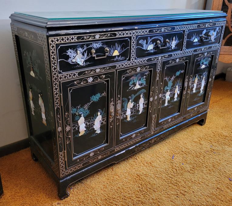 Fine Chinoiserie Black Lacquer Sideboard Cabinet (1 of 14)