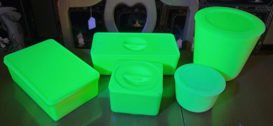 Grouping of Jadeite Uranium Glass Refrigerator Boxes (1 of 18)