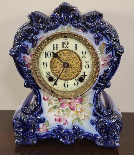 Gilbert Clock Co. Porcelain Mantel Clock (1 of 11)