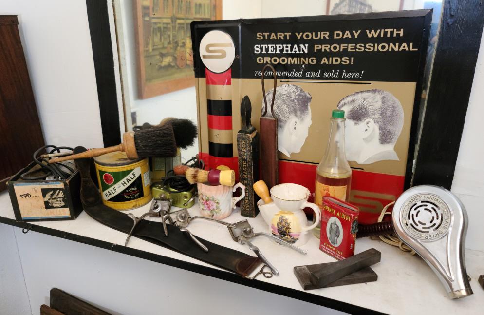 Antique & Vintage Barber Shop Lot (1 of 6)