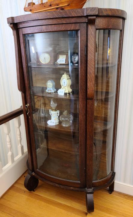 Antique Oak Bow Front Curio Cabinet (1 of 9)