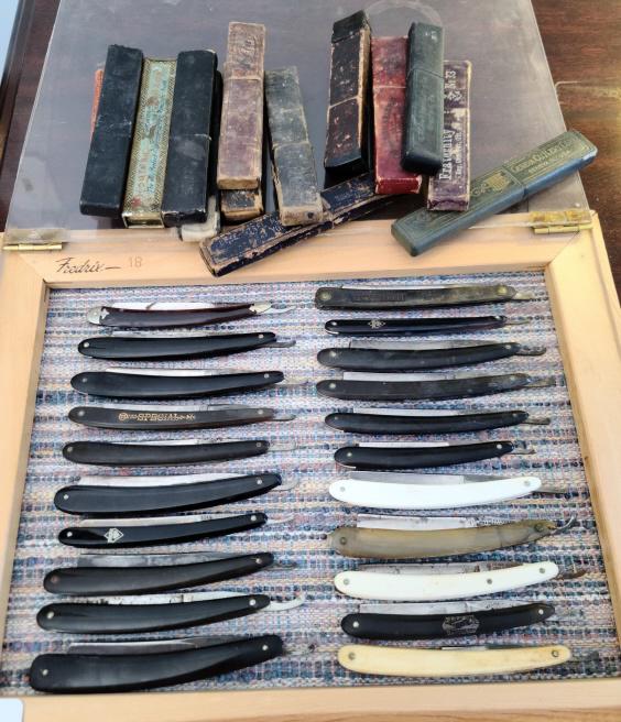 Collection of Antique Straight Razors - 1 of 3 (1 of 7)