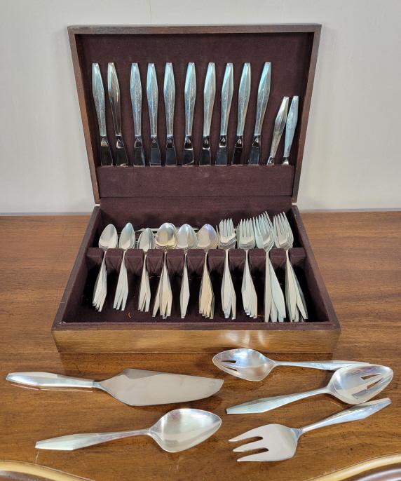 Mid-Century Reed & Barton Sterling Silver Flatware Set (1 of 8)