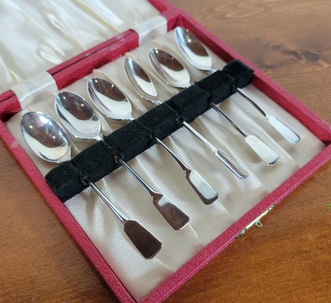 Set of 6 English Sterling Silver Spoons (1 of 5)