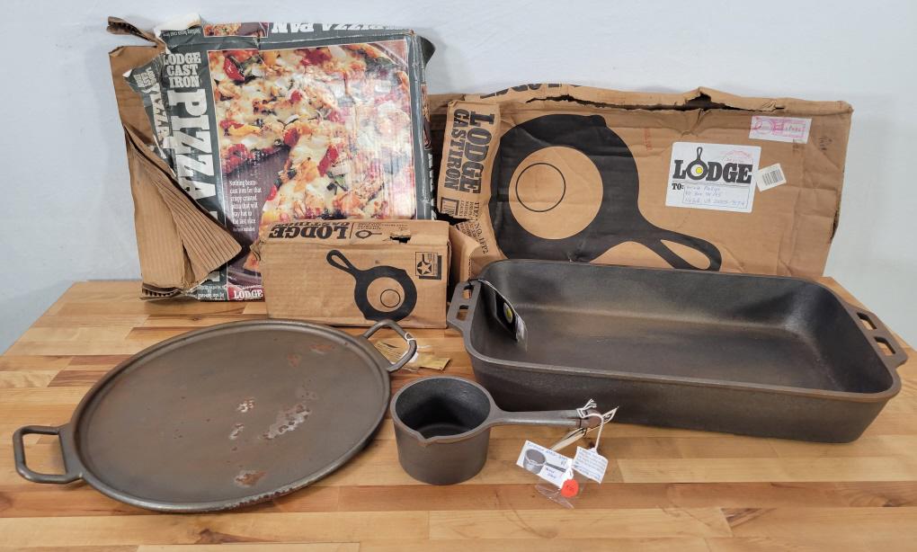 2 Pieces of Lodge Cast Iron - In boxes (1 of 11)