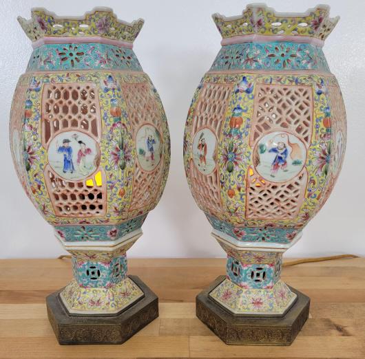 Pair of Chinese Export Porcelain Table Lamps - Rose Famille (1 of 8)