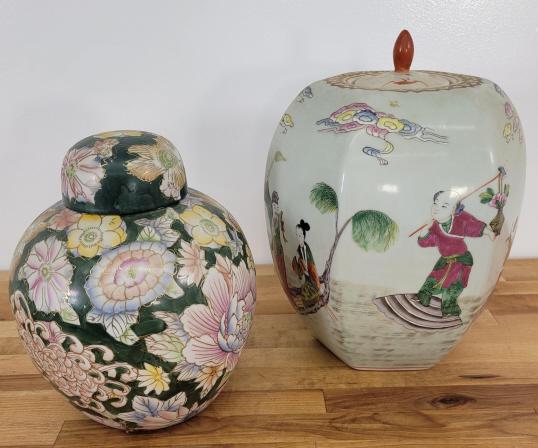 Pair of Oriental Porcelain Urns (1 of 13)