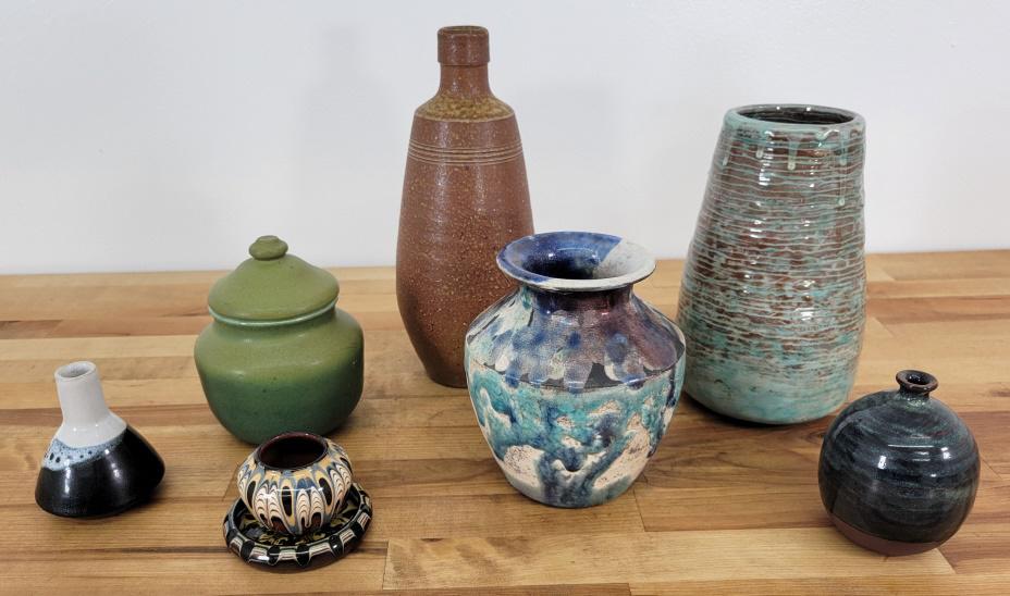 8pc Grouping of Art Pottery (1 of 17)
